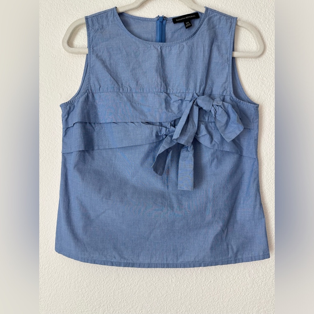 Banana Republic Sleeveless Top Blue with Bows Cotton Top Size XS